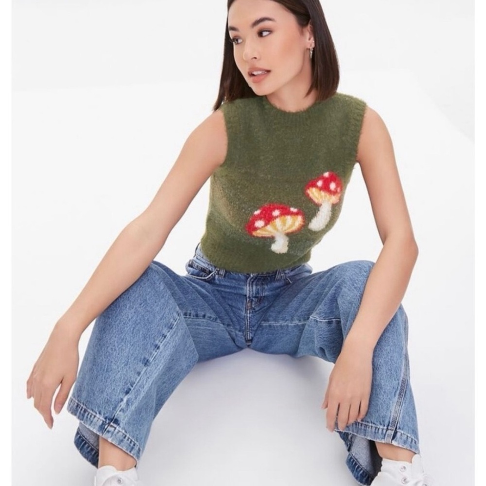 Forever 21 Mushroom Sweater Vest Cottage Core Green Fuzzy Soft Womens Size Large